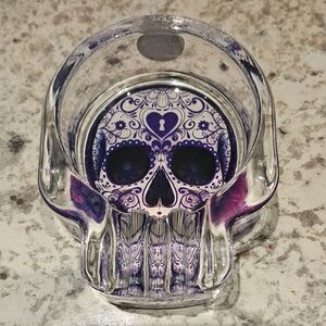 Purple Skull Glass Glow In The Dark Ashtray